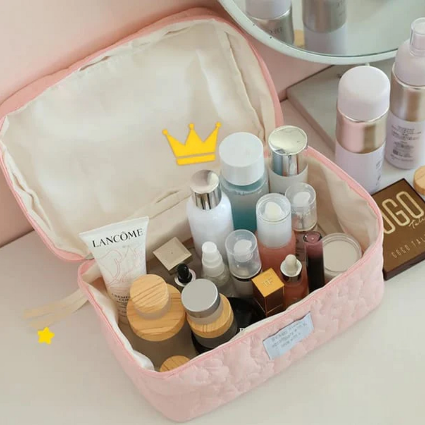 Cute Cosmetic Bag for Organizing Your Beauty Essentials