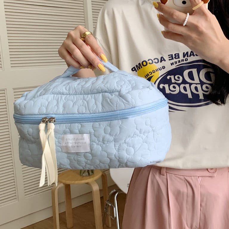 Cute Cosmetic Bag for Organizing Your Beauty Essentials