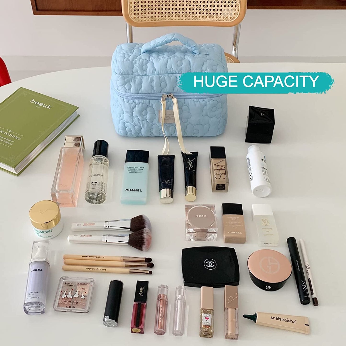 Cute Cosmetic Bag for Organizing Your Beauty Essentials