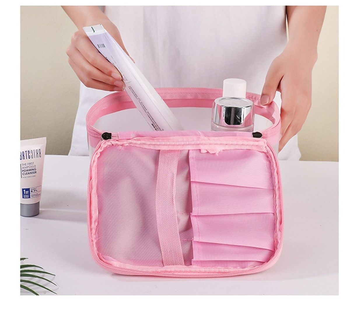 Letter Graphic Transparent Makeup Bag